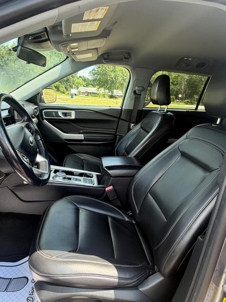 2022 Ford Explorer XLT - Photo 7