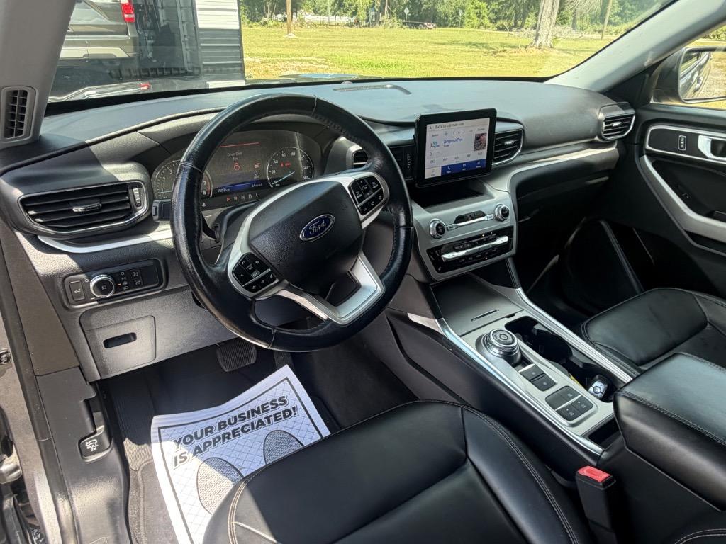 2022 Ford Explorer XLT - Photo 6